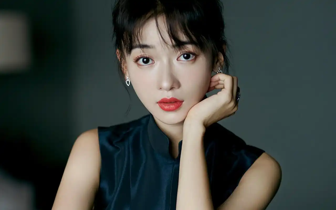 吴谨言性感时尚写真桌面壁纸高清大图预览1920x1200_大陆明星下载_美