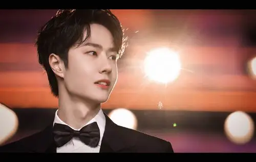 准备好了吗?理想照耀前方,打起精神来,出发!豹豹咆哮!