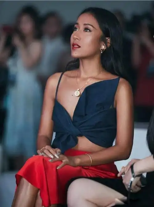 吉克隽逸个人简历老公 吉克隽逸怎么念全部的歌曲