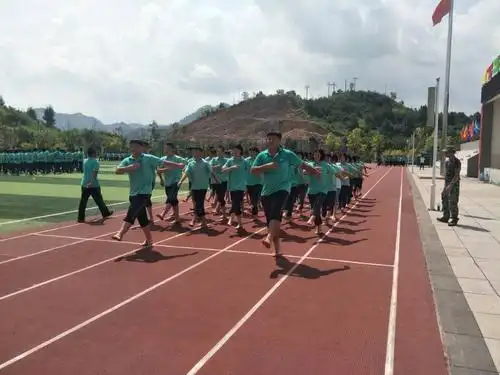 z1706班2018年军训