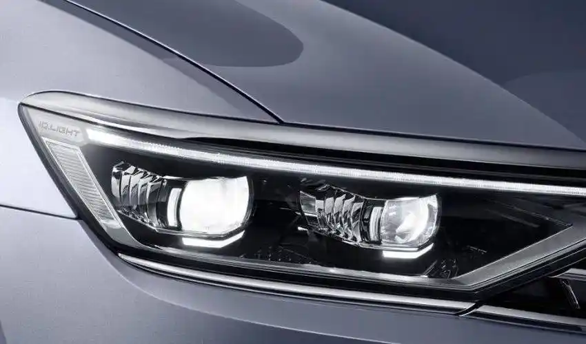 汽车自适应前照灯