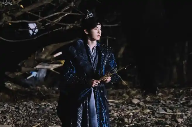 郭俊辰签约爱奇艺