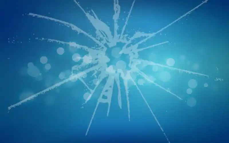 好看的win7屏幕破裂壁纸