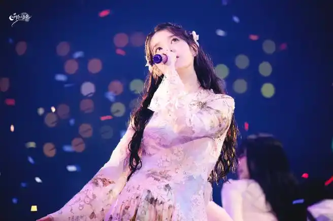 iu韩国第一女solo##iu2023粉丝演唱会iun1ver5e##iu##李知恩