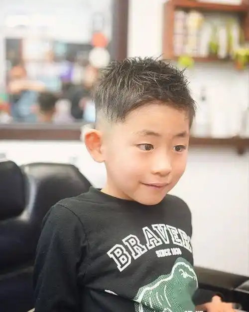 小男孩发型别乱剪,最帅还是这4种,妈妈们快快收藏吧_寸头_时尚_个性