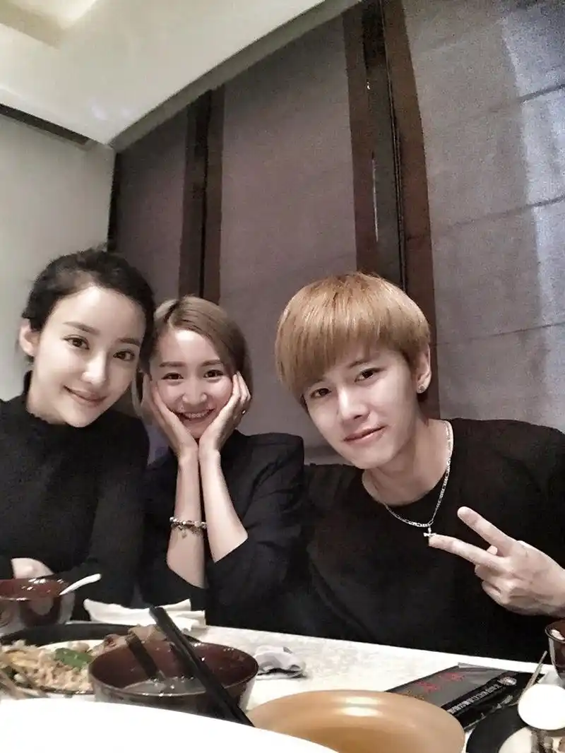 回顾任嘉伦即使一辈子不红,我也不会抛弃陪伴了我11年的妻子聂欢