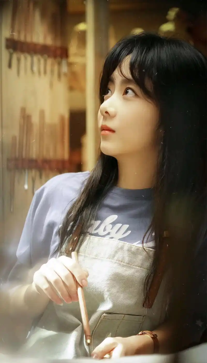 谭松韵精美壁纸:甜美迷人,清纯可爱