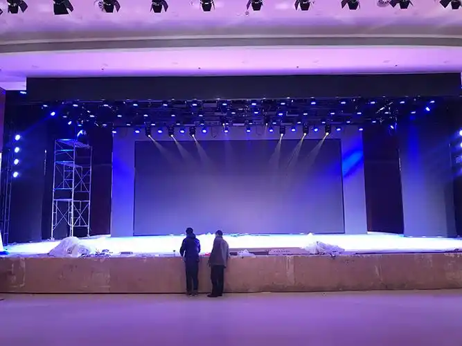 程      为了更好的表达校园节目晚会的演出,常州武进区实验小学舞台