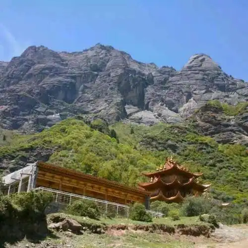 美丽的家乡八宝山