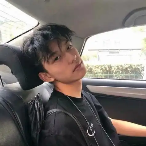 真实男头像生活照高清图片 男生头像图片大全 -【爱个性】