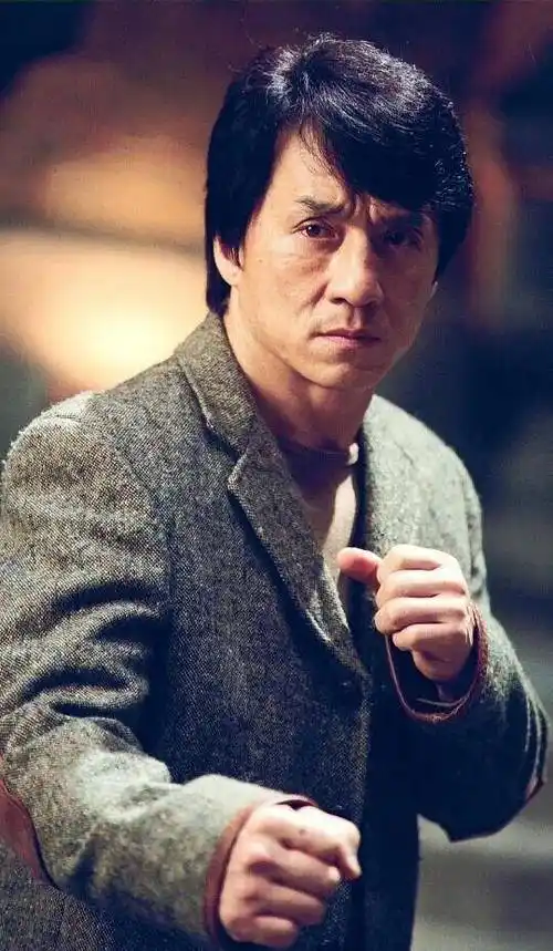 成龙接受采访哽咽谈动作演员的处境:好功夫没用,一定要长得好看_市场