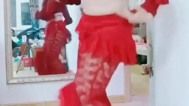 柏欣彤性感肚皮舞