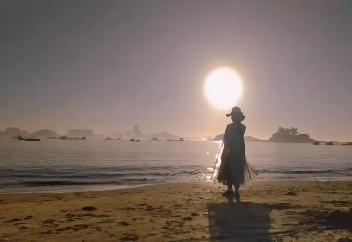 海边漫步看潮起潮落(手机版)