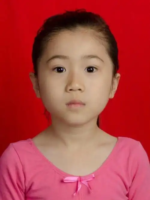 4岁到10岁的证件照