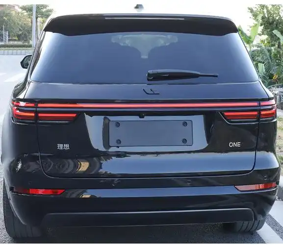 适用于2021款理想one车标贴前后黑色碳纤维升级外饰改装汽车专用品