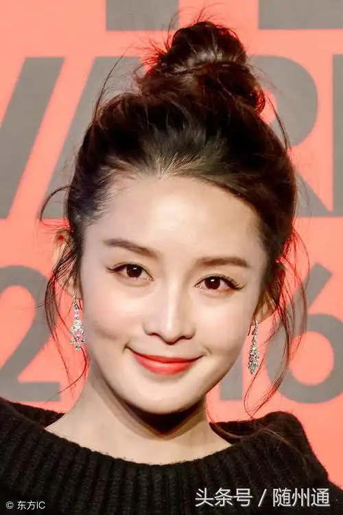 李沁,90年生28岁,清新灵动面相清秀,网友:百看不厌惹人爱