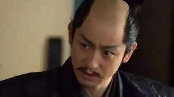 日本人"中间秃"头型是为追随中原?