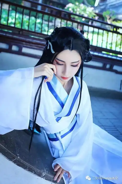 《白蛇缘起》白蛇&青蛇cos,甜甜的古风姐妹情,太有爱了吧_小姐