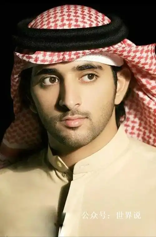 威廉王子一家基因太好看看他的朋友圈里也全是帅哥