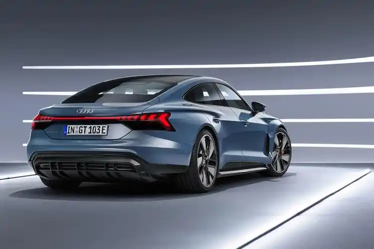 奥迪e-tron gt首发版开启预售,续航487公里,预售价109.98万元