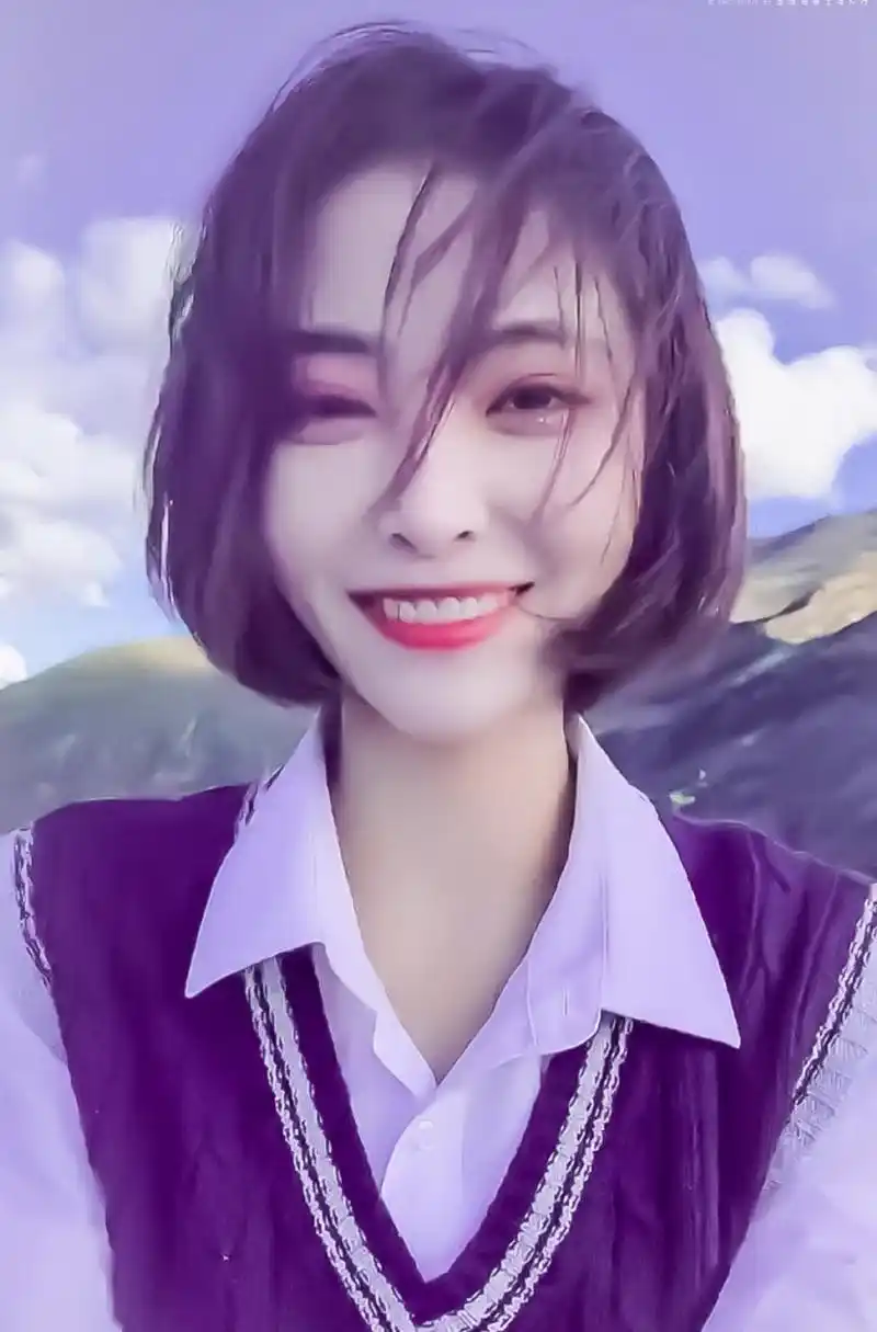 原创鞠婧祎许佳琪好多相似造型,两人都更专注拍戏,是不是越来越像了