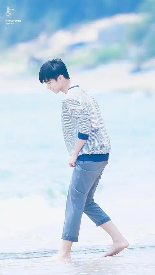 karry的面馆-王俊凯成长记录册