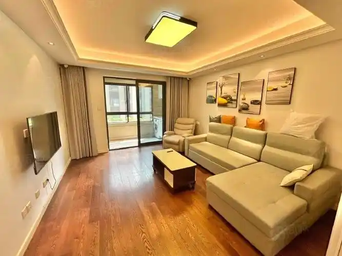 阿里巴巴赛银国际海创小学三室两厅两卫万科物业精装修