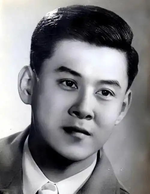 昔日熒幕男神如今竟活成了這樣.