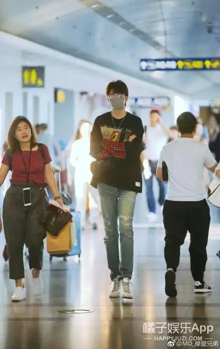 首页 娱乐 娱乐资讯 > 正文 别说,刘宇宁的走红速度还真挺惊人,这半年