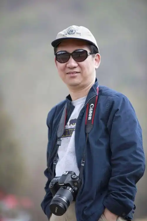 旅游中试照人物像