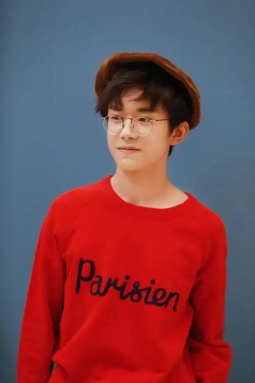 易烊千玺 170619《红秀grazia》第310期