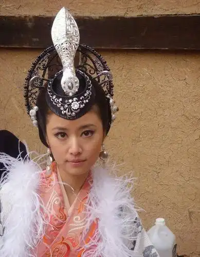 从封神榜里面的妲己开始,林心如扮演的绝世美女就有点名不符实了,这个