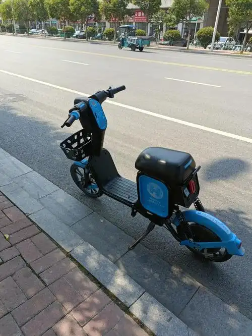 哈罗单车该规范了!