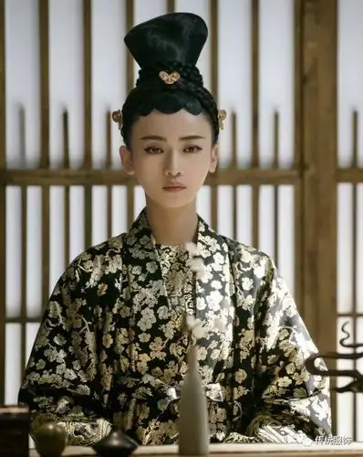 凤囚凰:造型"怪相"背后的文物"真相"