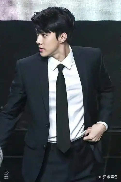 如何评价吴世勋的颜和性格