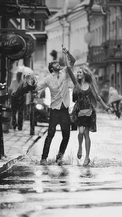 壁纸黑白欧美情侣