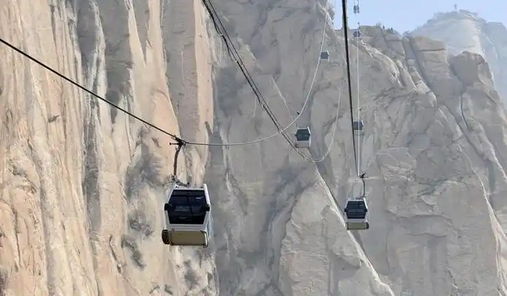 p>华山西峰大索道由 a href="#" data-lemmaid="51743092">陕西太华