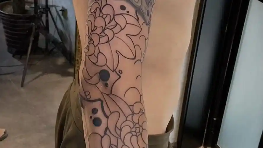 老传统花臂纹身