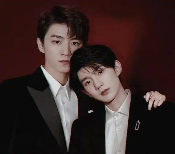 王俊凯帮王源买热搜?社交账号左上角图标证明一切,凯源总算撒糖了