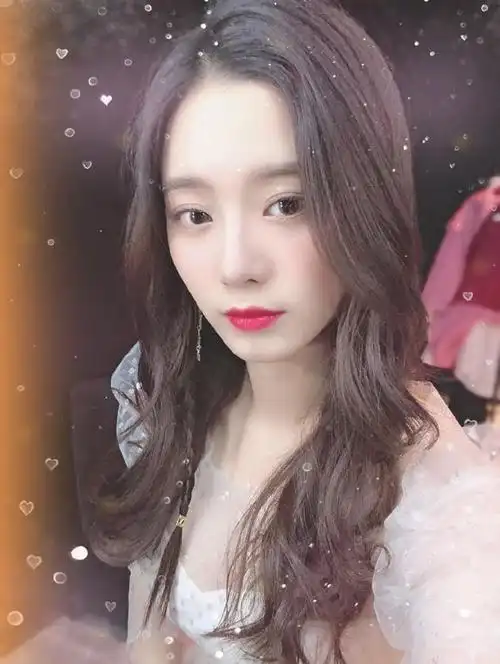 黄子韬幽默发文回应关注徐艺洋:我不再是0 我是1