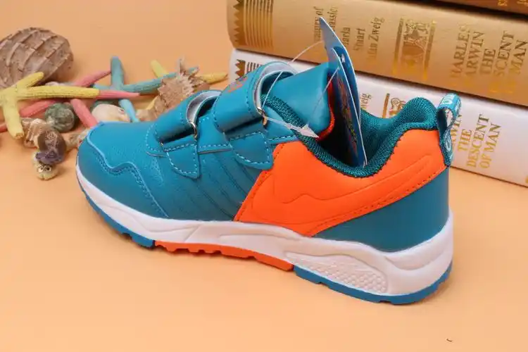 2015秋季新款旅游鞋,品牌宝磊休闲学生运动鞋.厂家直销现货批发