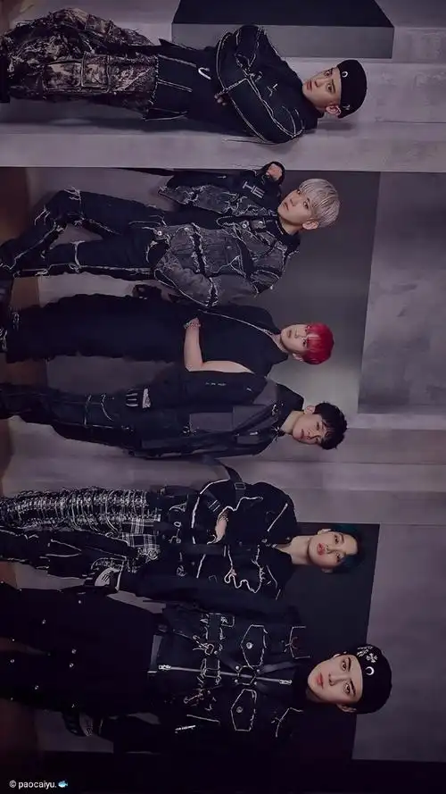 exo超话exo壁纸超话#exo#我才发现我电脑里存了好多陈年老图!