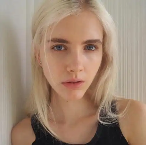 【ins:giselemop】女模,是澳大利亚人.by 扛起羡羡就跑 可做头像.