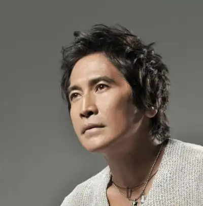 台湾十大经典男歌手-台湾80年代的男歌手有哪些-台湾男老歌星有多少