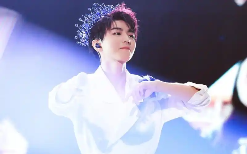 【王俊凯】无边界 纪录片混剪||微微