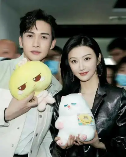 张彬彬邀请景甜旁听庄羽的课