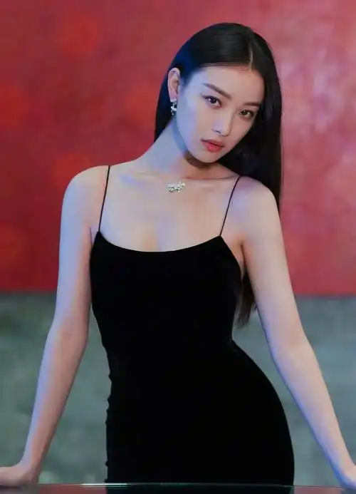 倪妮高清冷艳写真惊艳迷人