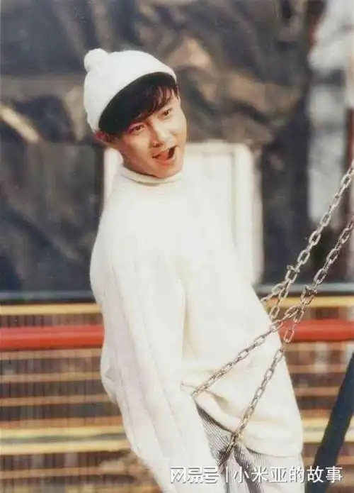 张卫健谈及光头原因辛酸又现实两度丧子幸好身边一直有她