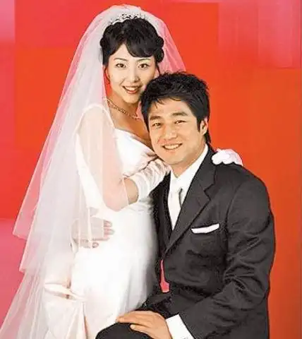 池珍熙的两任老婆照片资料池珍熙在韩国地位如何