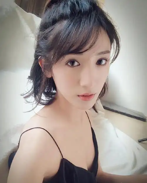 李纯身高对比(李纯身高体重三围)-中纳网